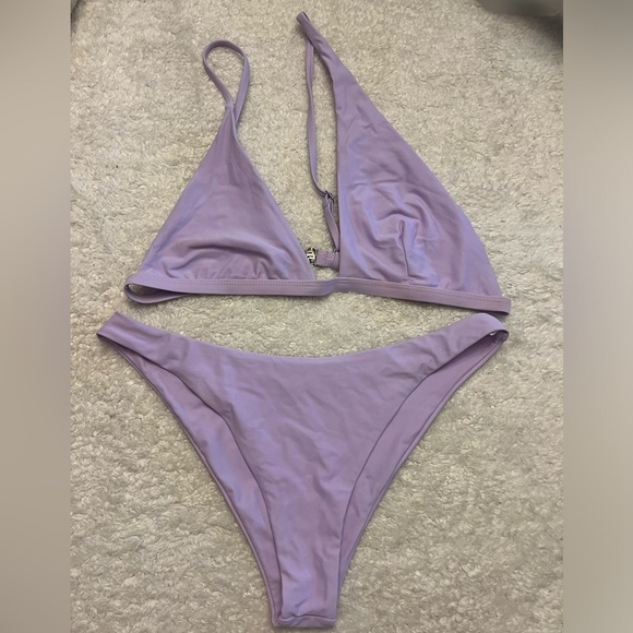 Lilly’s One Shoulder High Cut Bikini - Picture 2 of 7